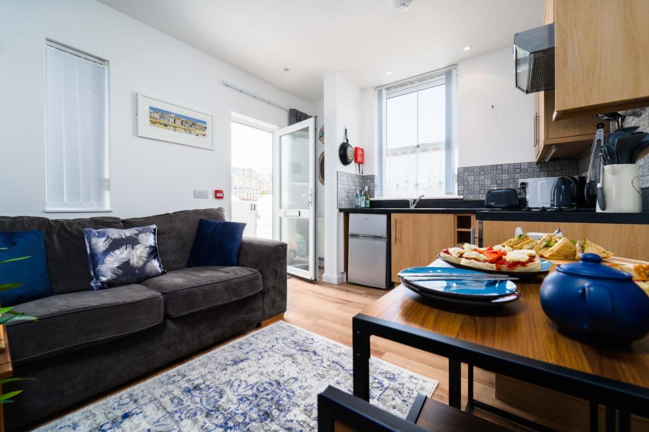 Villa Little Waves St Ives Exterior foto